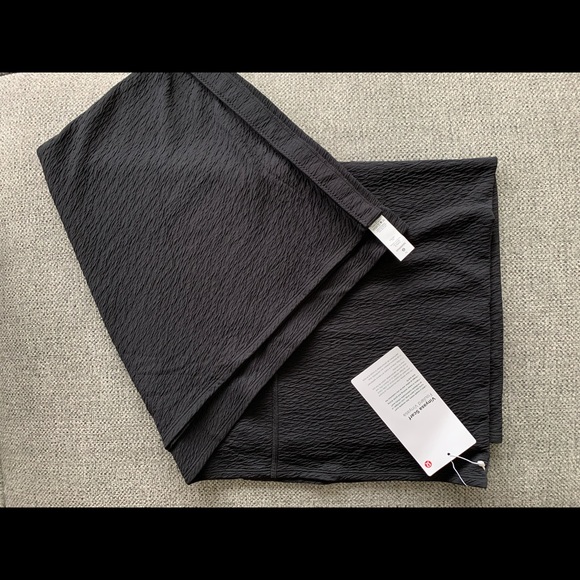 lululemon athletica Accessories - Brand new with tag lululemon vinyasa scarf black